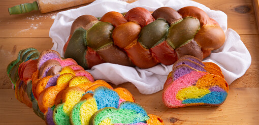 Item number: 967E - Easter Braided Colored Bread