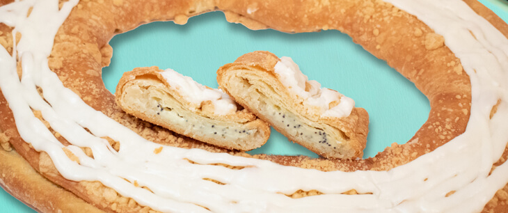 The Nifty 1990s: Custard Almond Poppyseed Kringle